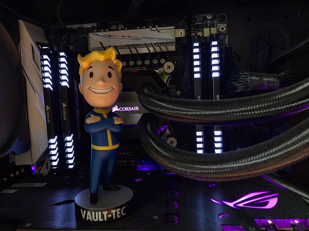 CORSAIR's tweet photo. That feeling when you finished a new build ❤️💚💙 Thanks to @bakerXderek_ for the photo! https://t.co/JIqCuQ9Zpo