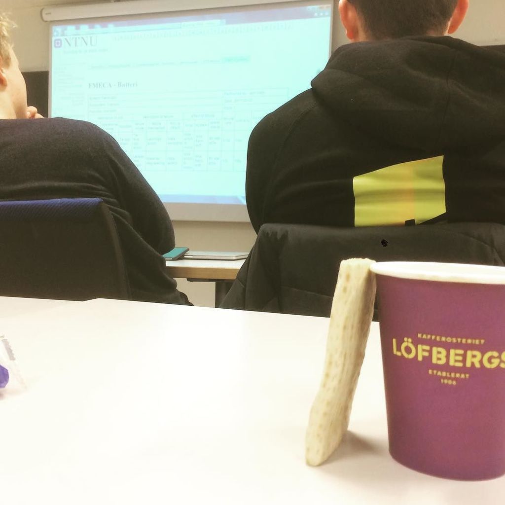 RevolveNTNU's tweet image. FMECA lecture🤘🏼 #löfbergs @lofbergs #fmea #fmeca #racing #revolve #ntnu #lecture #vestland… ift.tt/2mm3rDz