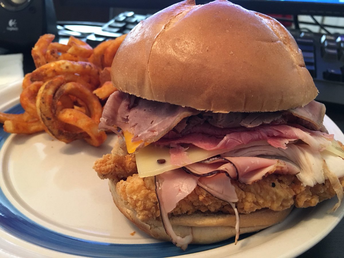 Mwill150's tweet image. It doesn't LOOK too intimidating...