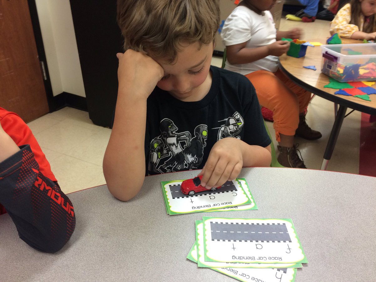 SheridanSES's tweet photo. Who says word work can't be fun! Driving ourselves to success! #marsh19 @seslearners https://t.co/yxUEpKRHHy