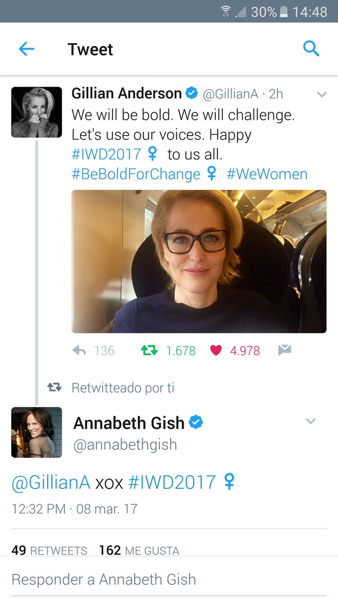 Dany_Neira's tweet photo. Las agentes en un mundo de hombres....feliz dia de la mujer #AgenteReyes #AgenteScully @annabethgish @GillianA https://t.co/N2xrAAdveU