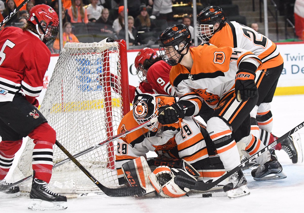 After one period of play <a href="/TigrHockey/">Delano Tigers</a>  &amp; Maml are tied at zero