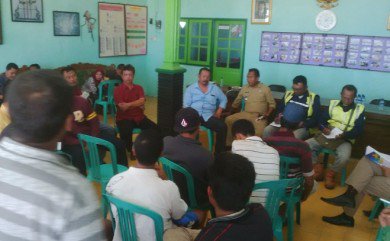 #lalinpkl Warga Sijeruk Kab. Pekalongan Ancam Tutup Akses Jalan Menuju Lokasi Pembangunan Tol Pemalang-Batang fb.me/3i5q5XghV