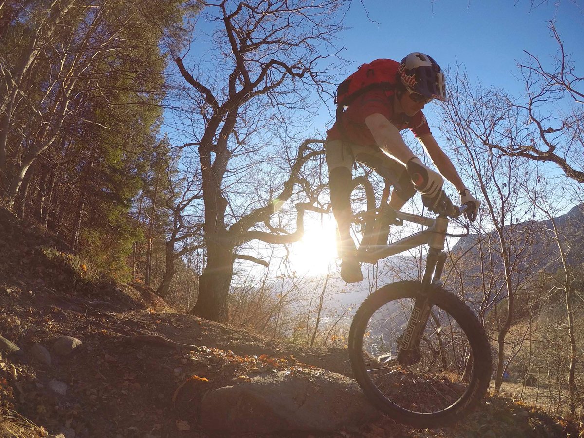 Eightpins's tweet photo. Why not? Corner on the frontwheel! https://t.co/kUfVfpK0Ep