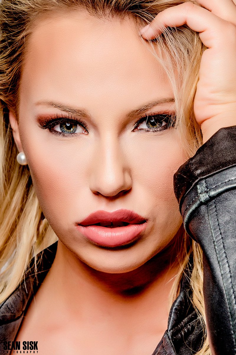 Was great to be back in the studio w/ #MUA  <a href="/coreyjstone/">Corey Johnstone</a>  Check out some stuff we shot for his new website, launch end of March.  #fashion