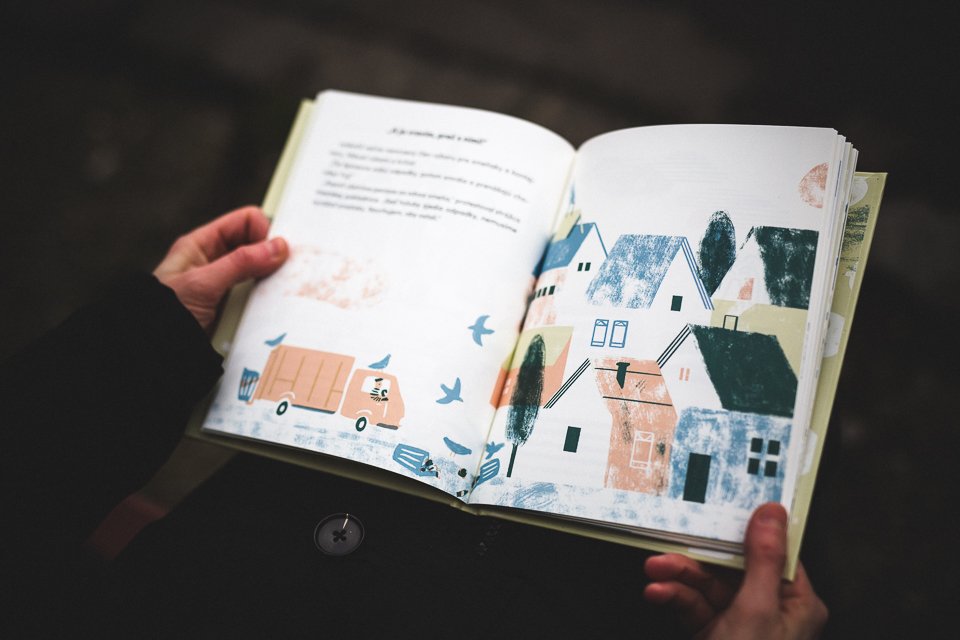 EgresMagazin's tweet photo. Our lovely and funny children´s book about pigeons.
Text by Andrea Gregušová, illustration by Alica Raticová.
#welovepigeons https://t.co/CWgEKMUsoA