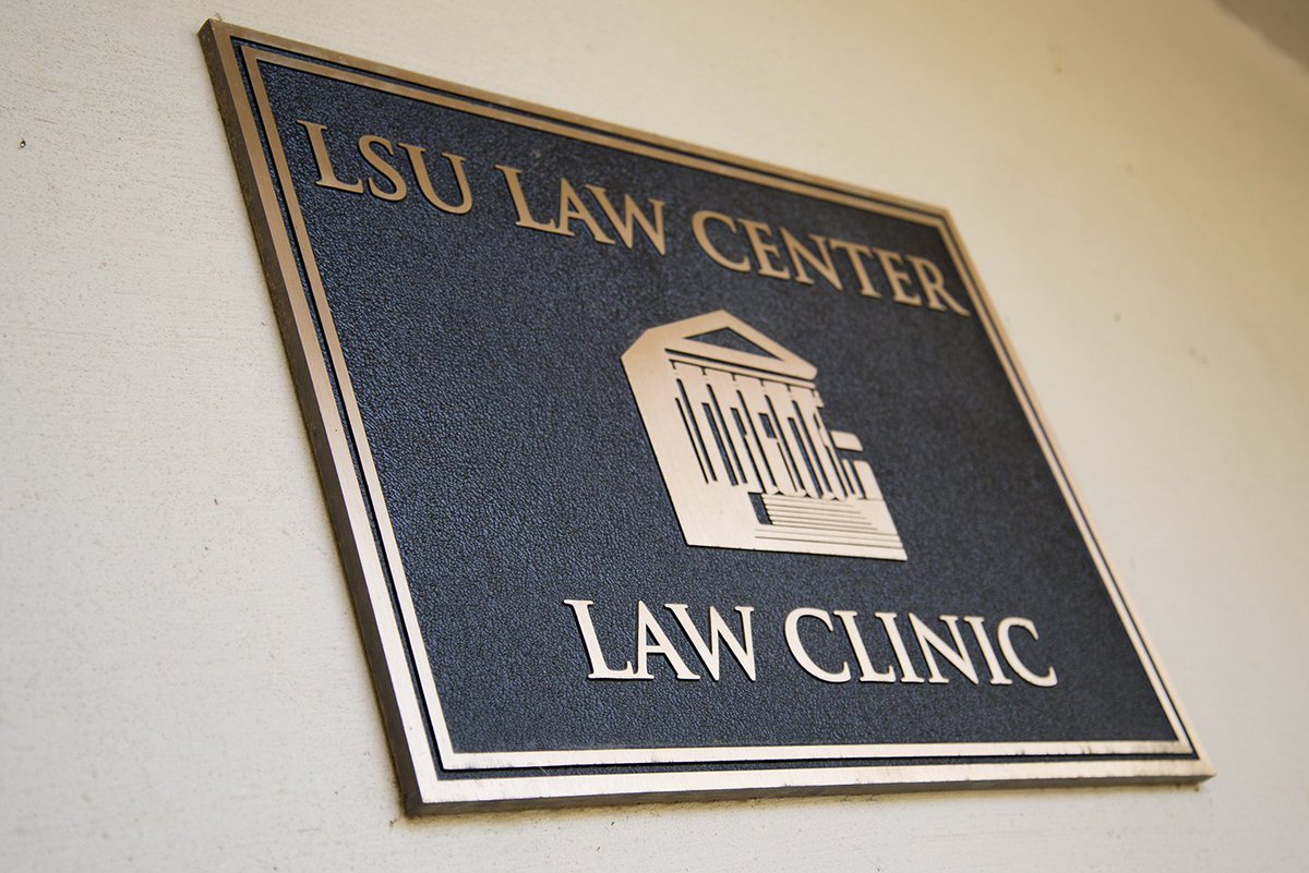 LSULawCenter's tweet photo. REMINDER: Tomorrow is the last day for #LSULaw students to apply for Fall 2017 Clinics and Externships https://t.co/kFgd5srCmD https://t.co/15AdN5BAQc