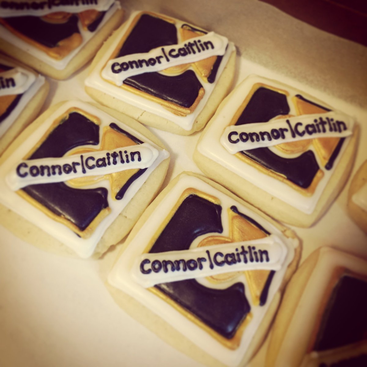 connor_caitlin's tweet photo. Thanks HoneyBee Bakery for the yummy cookies for our open house! 
#ConnorCaitlinOpenHouse #TalentHacking #BestClientsEver #WorkHardPlayHard https://t.co/CQYUXGRWAM
