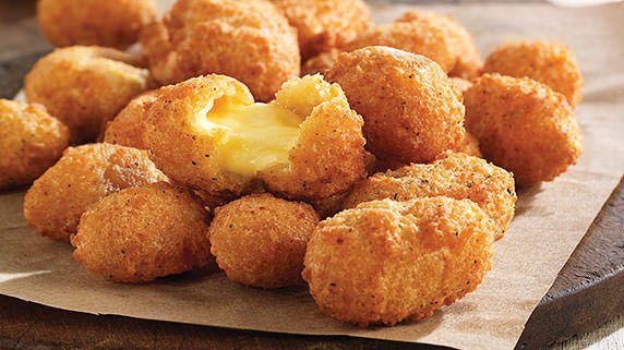 WisconsinBBB's tweet photo. A WI native fast food chain's cheese curds were ranked as one of the best fast food items in America! #WIWednesday https://t.co/Ekocr6KX7M https://t.co/wcdtI5S3HW