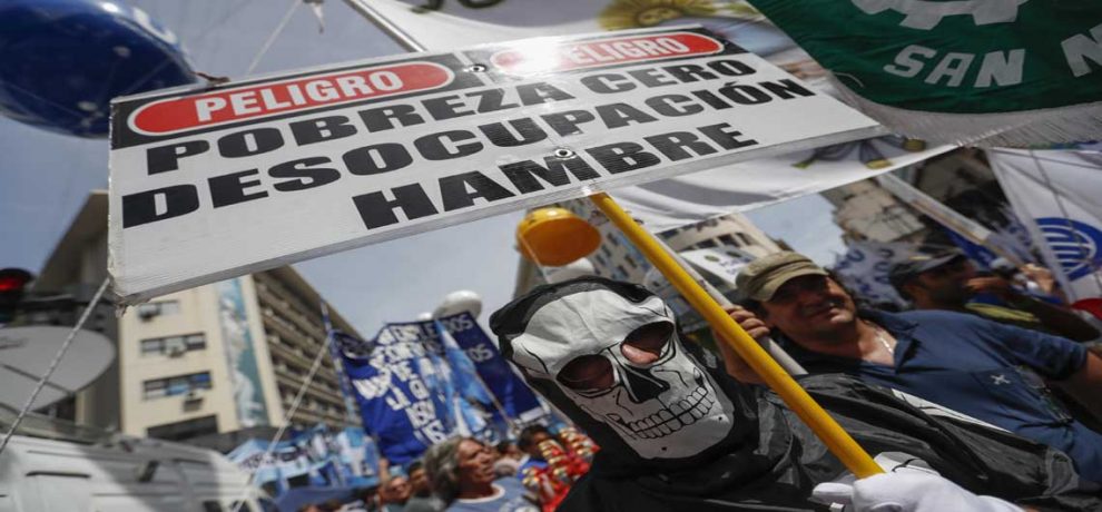 drgarciaj's tweet photo. Gran realidad de las lucha social en contra del neoliberalismo q de puertas abiertas retorno a la argentina quien lo diría q volveria https://t.co/dSo0mklsr6