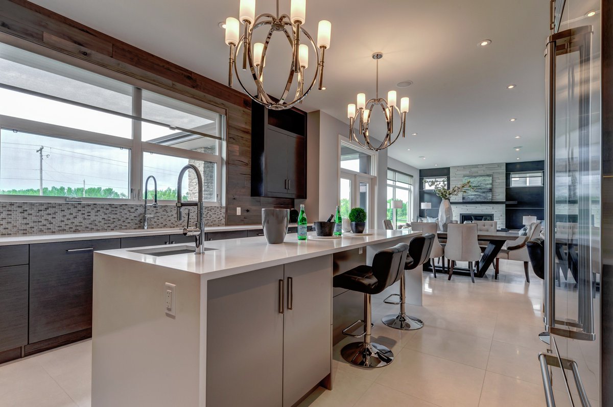 newwestcalgary's tweet photo. You can have an unique kitchen that best reflects your lifestyle and personality. Kitchens viewable at @WatermarkYYC #luxurylife  #kitchen https://t.co/2XWDiHymUn