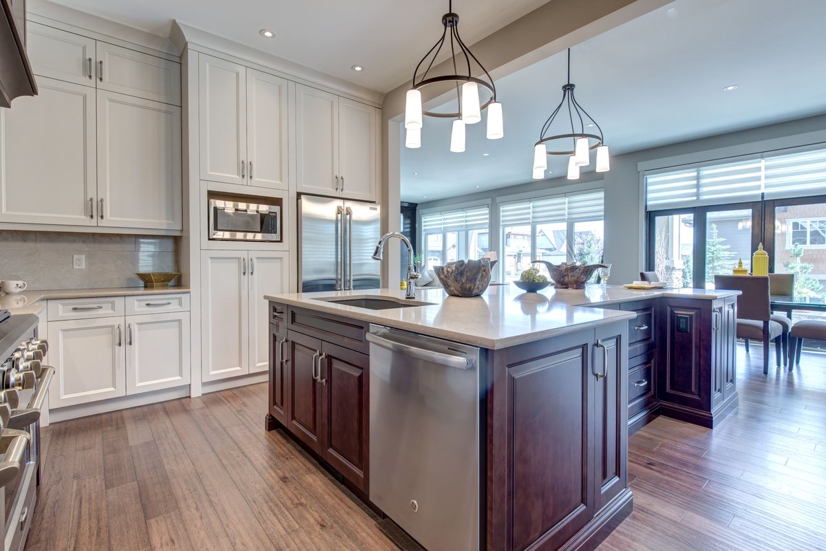 You can have an unique kitchen that best reflects your lifestyle and personality. Kitchens viewable at <a href="/WatermarkYYC/">Watermark @ Bearspaw</a> #luxurylife  #kitchen