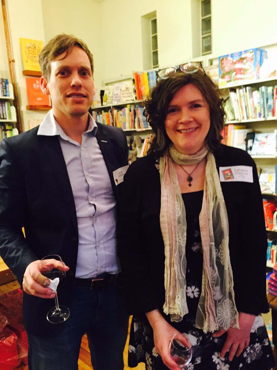 ShilpaRaikar's tweet photo. .@KatDlove just met Katherine and Randy @typebooks. She's the author of My Canada. @owlkids | #SpringForOKB https://t.co/vuOiZEcLsF