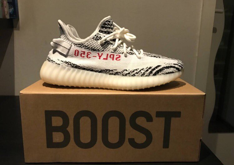 therealjminus's tweet photo. The deal was done ✅ now I'm just waiting for my babies to come in ❤️😍 #yeezy #350boostV2 https://t.co/KFb8o3Y1t2