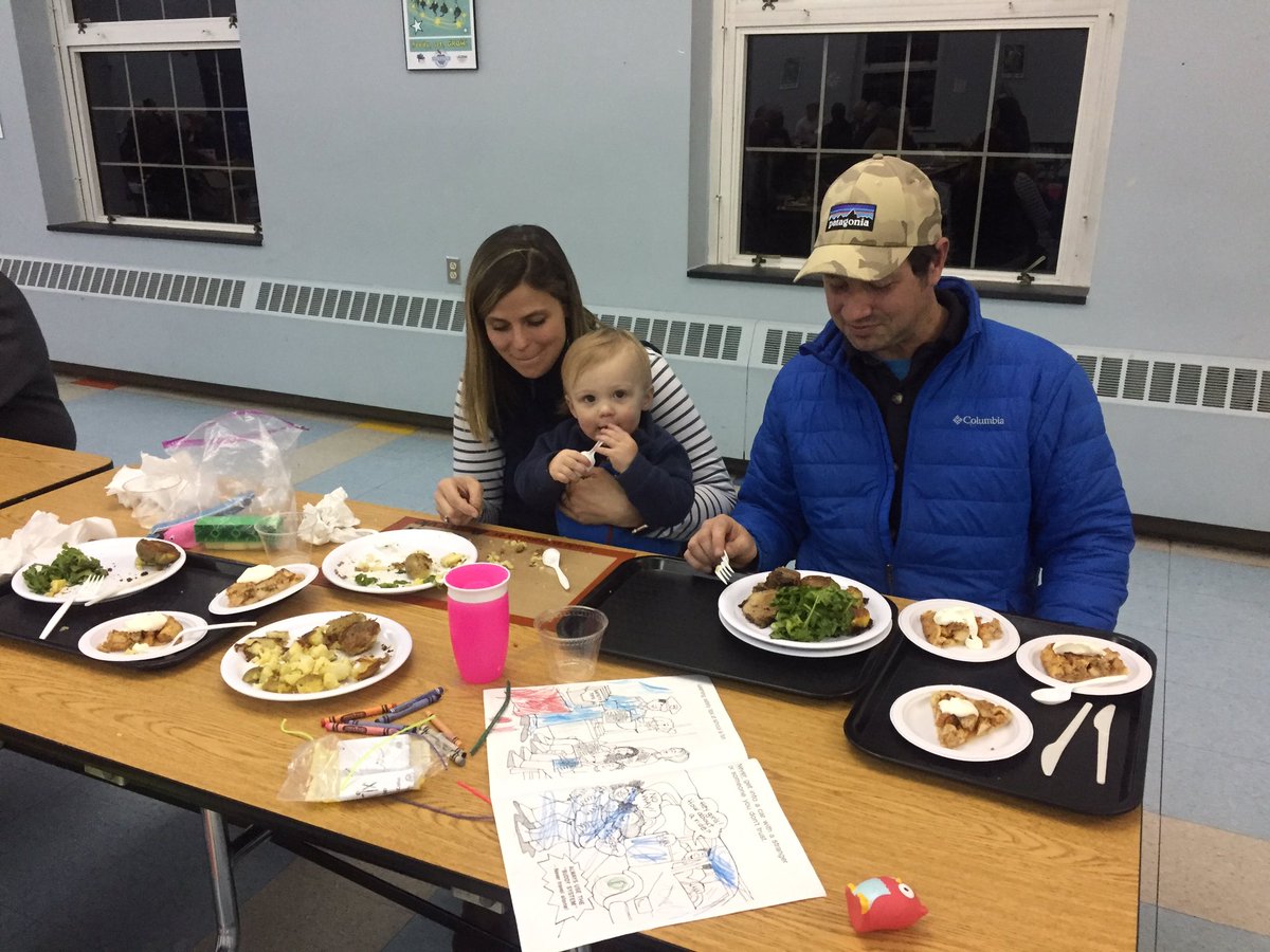 ness_sea's tweet photo. #DYK we celebrated #AmeriCorpsWeek with delicious food by @brigaid &amp; the New London community! #serveCT #goodeats #awesomeNESS #myAmeriCorps https://t.co/2iv3LXyXaP