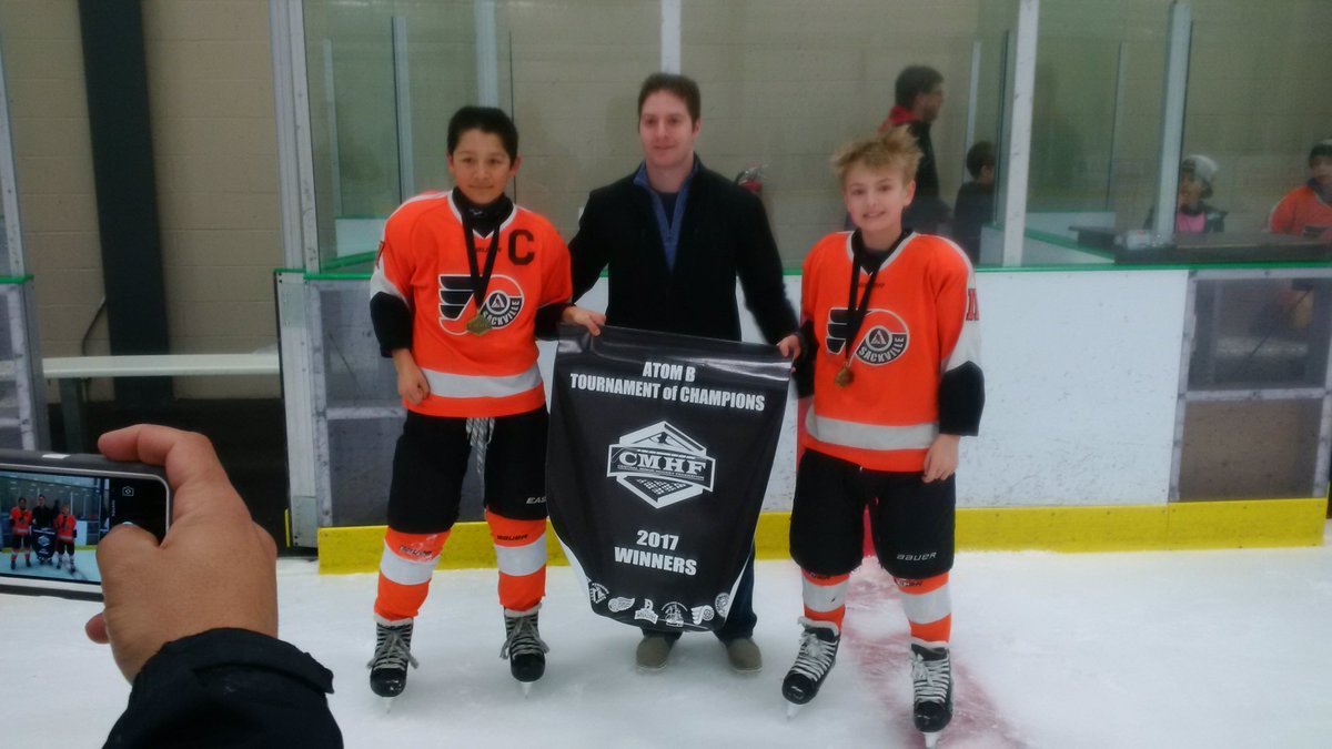CMHFNS's tweet photo. Sackville Flyers CMHF Atom B Champs https://t.co/eDRaDU4AuL