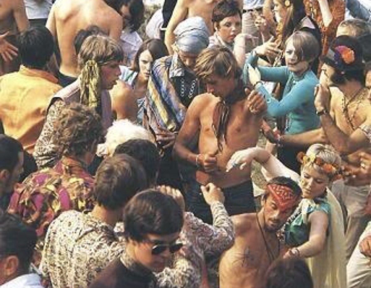 wille_kelly's tweet photo. Take me to Woodstock 69' https://t.co/wyXALBkzvm