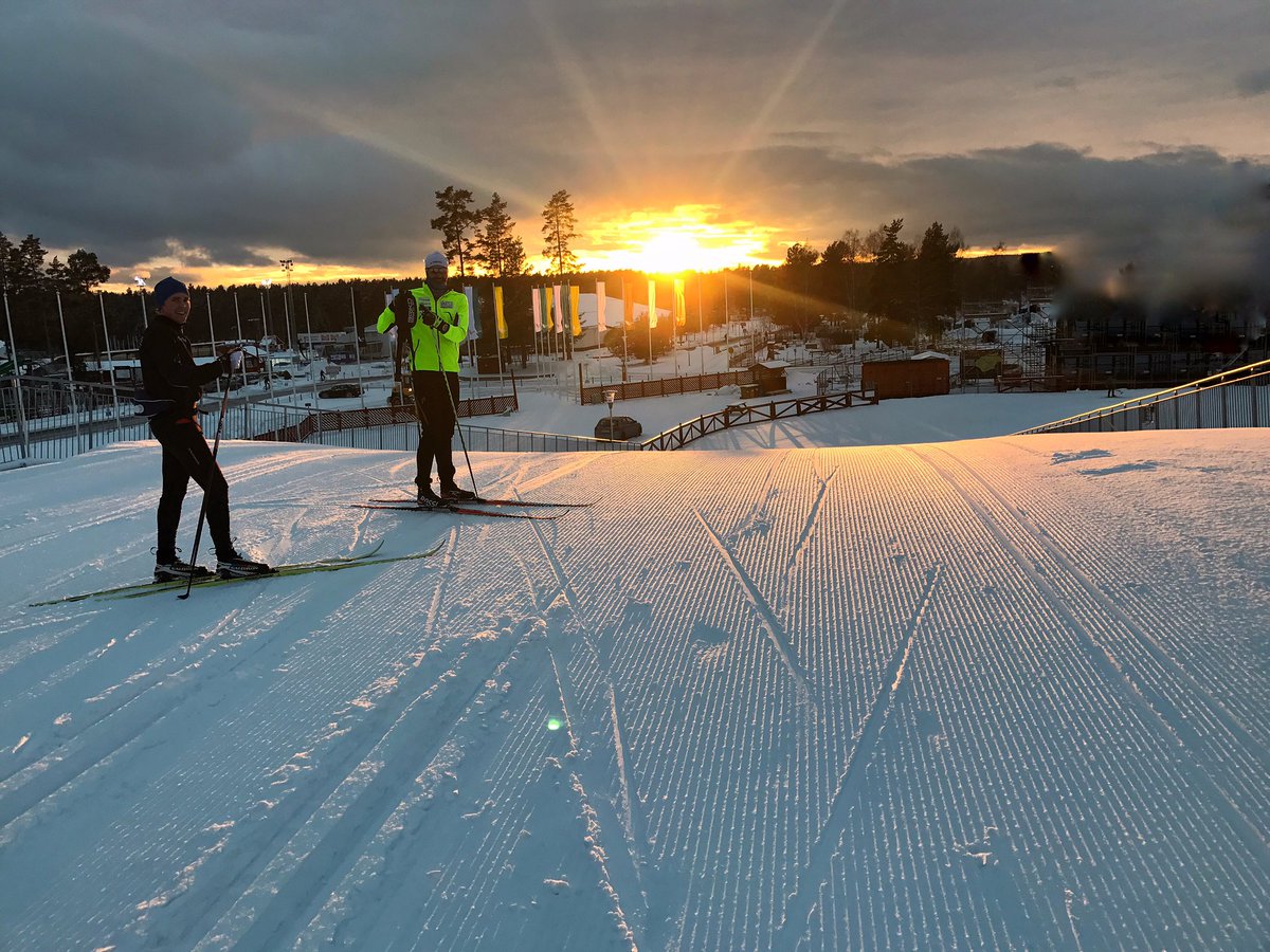 Tränat i fyra timmar 

adamsteen.se/2017/03/tranat…