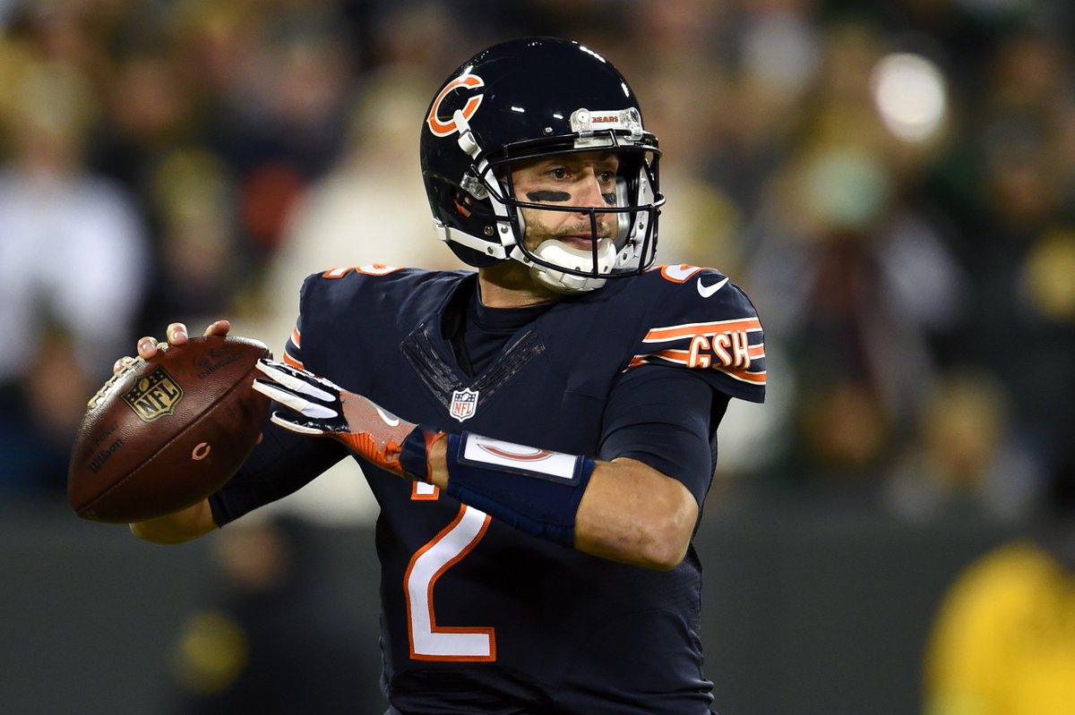 BleacherReport's tweet photo. 49ers have a new QB: Brian Hoyer https://t.co/5Fmigpa0Bo https://t.co/G7zWmKwfMc