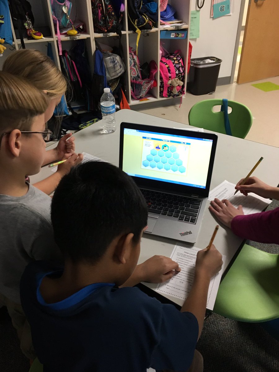 MrsM_Ward's tweet photo. @OakviewElem 2nd grade scholars learning about #decibels #sound #howloudistooloud https://t.co/uOJBPNZPzv