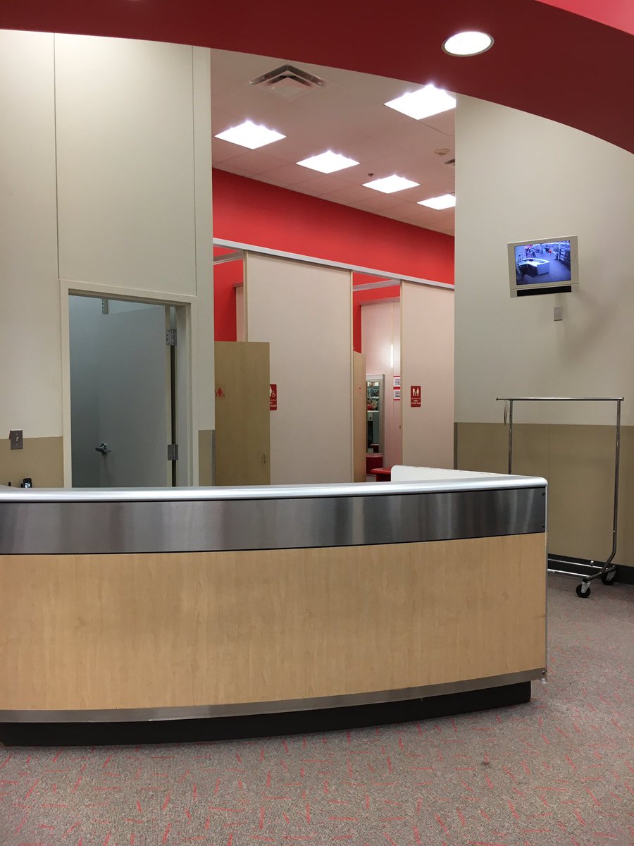 veramay11's tweet photo. Thankful for Susie and her passion around brand and our guests! #friendlyin494 #413nextlevel #sofreshandsoclean 😎@cat10jill @JillanneMackey https://t.co/TWDdfFagCY