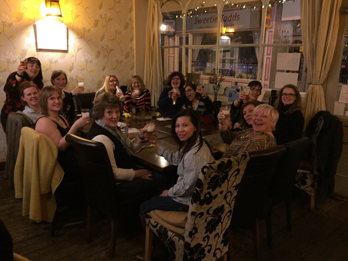 ThirstBeers's tweet photo. @SchoolofBooze #internationalladiesday #aperoglobal @MelissaCole @BelindaBeerRun cheers https://t.co/2DhqaeNFmg