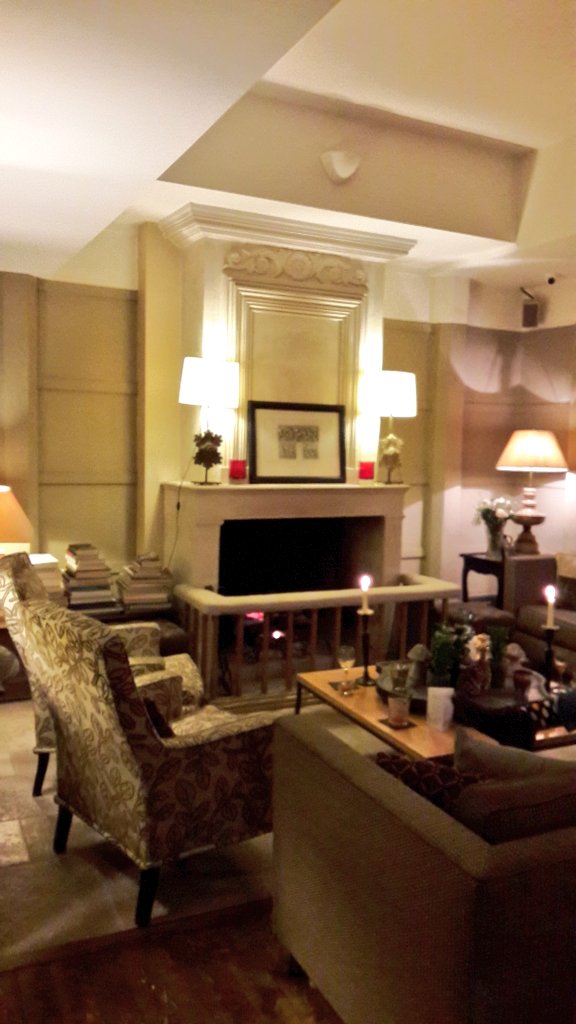 idealmeetings's tweet photo. Cocon cosy et superbe gastronomie @LeSaintHotel #paris #hotel #restaurant #bonneadresse #gastronomie #travel #food #teamime #eductour https://t.co/bYwSqFYWNs