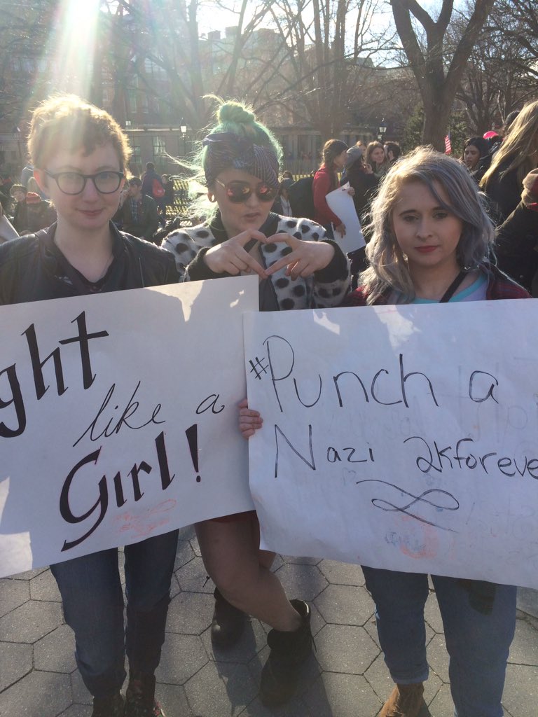 UCKomrade's tweet photo. #internationalwomensday #punchafascist #solidarity @sp_nyc https://t.co/MdIhUGWpkE