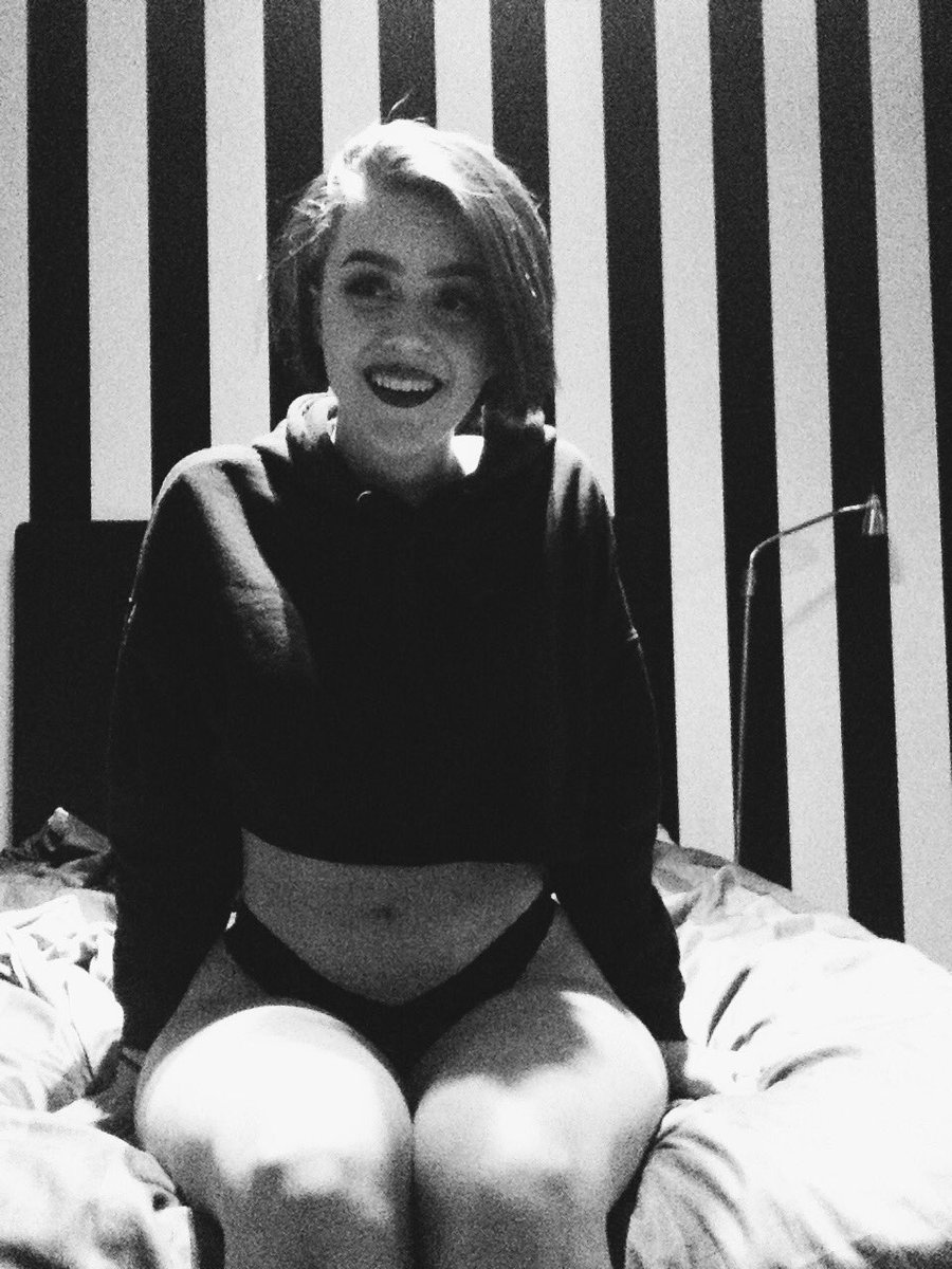 rixberg's tweet photo. cuz my body, my rules &amp; i fkn love my body #womensday https://t.co/KXA5G0vblw