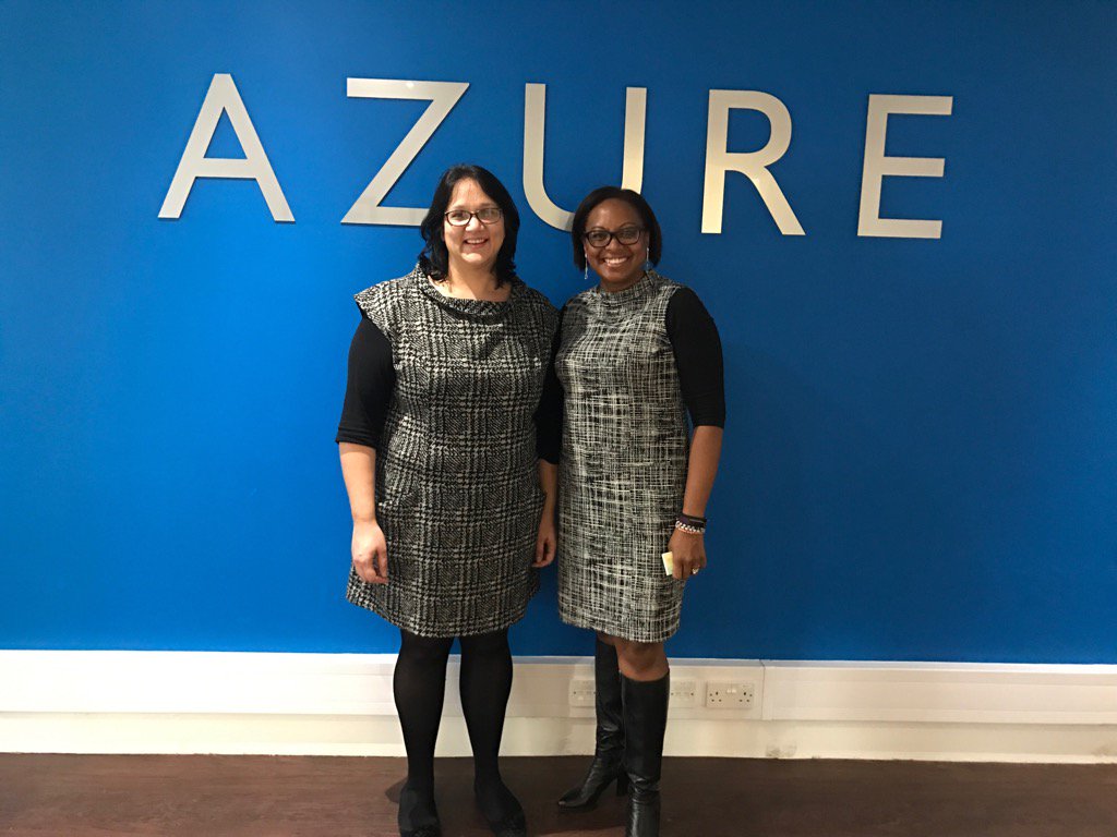 LPMonde's tweet photo. It's a "match" at the office today for Claire @azurecollection &amp; De'Anne  @islandoutpost #sameoutfits #travelinstyle https://t.co/oHWNjQuKNc