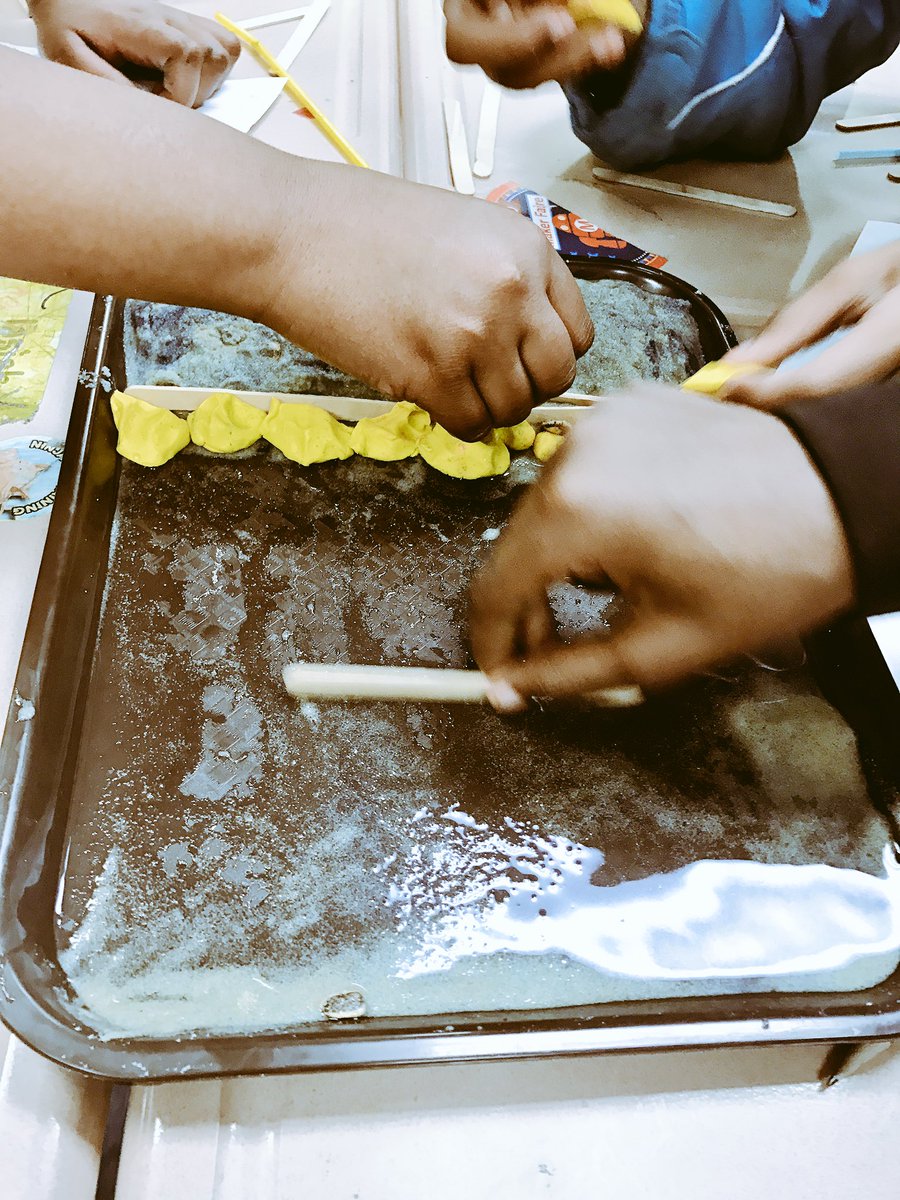 msseigler's tweet photo. Challenged to design a way to prevent erosion of their stream models! @DickensTigers #STEM https://t.co/5nLQRX76cV