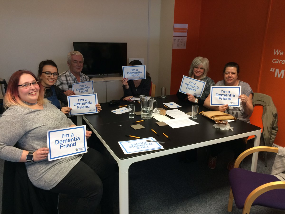 RightatHome_SC's tweet photo. We've created 131 @DementiaFriends so far - here's pic of our latest group. #nantwich #crewe we're going for #1000dementiafriends https://t.co/Fl8hSSw8U5