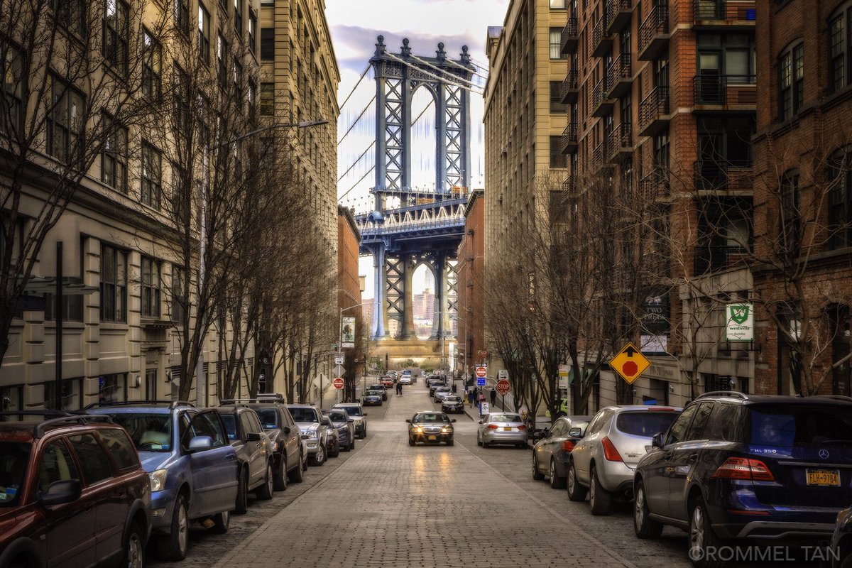rtanphoto's tweet image. DUMBO 🗽🍎🗽 @DUMBOBID @discovering_NYC @NYCDailyPics @nycfeelings #dumbo #brooklynbridge #SeeYourCity #nyc #NewYork #ThePhotoHour #brooklyn