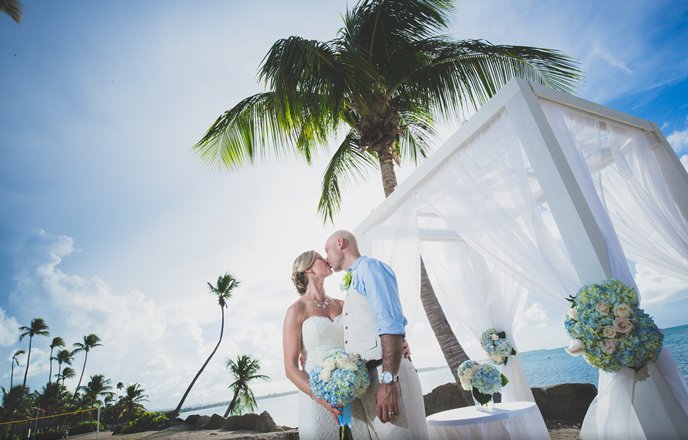 MeliaCocoBeach's tweet photo. Make your dream wedding come true at #GranMelíáPuertoRico!
#GMExperience #WeddingCelebrations #InspiredByRed https://t.co/Tnb99vmNfQ