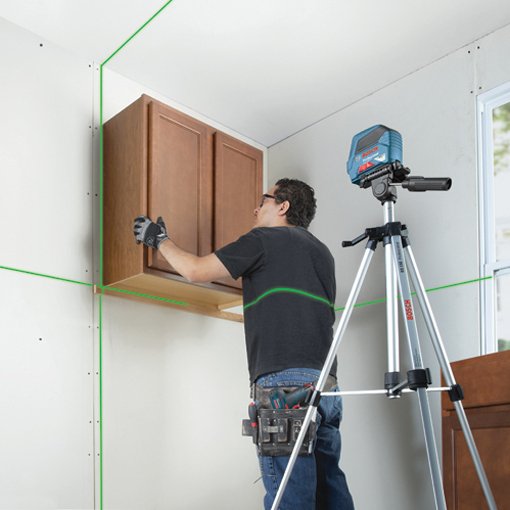 BoschToolsNA's tweet photo. .@GraingerShow GREEN = Green-Beam. The GLL 100 G with VisiMax™ tech for MAX visibility – Cross beams for accuracy. https://t.co/Y2uv3j1HQZ https://t.co/RuoN8vWEMn