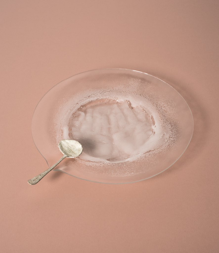 nousclooney's tweet photo. Tomorrow I will be showcasing the 'Missing Guest' in Munich for #MJW17 #glass #sugar #handtomouth #embodiment #servers https://t.co/vemdxZNhEb