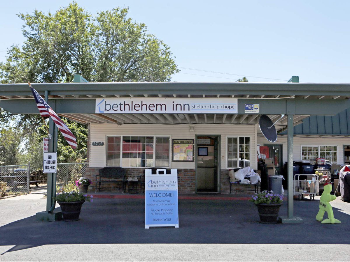 thebulletin's tweet photo. Bethlehem Inn will build new facility after superseding its $4.5 M fundraising goal #InBend

https://t.co/ArSxFXLGuc https://t.co/m3HZviRRDw