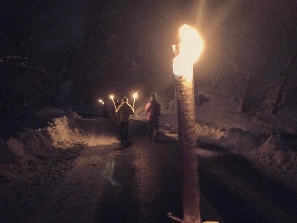 NicolasCatard's tweet photo. Descente aux flambeaux #abondance #nature #tourism #picoftheday #igers #travel #discoverth… https://t.co/pTTu9uEZVa https://t.co/Hi1YlAabek