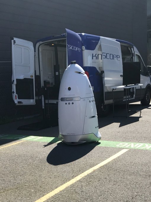 I wonder what a @iKnightscope is doing at our parking lot https://t.co/PMfADi833o<a class="tags" target="_blank" title="On Twitter" href="/?out=eyJ0eXAiOiJKV1QiLCJhbGciOiJIUzUxMiJ9.eyJpYXQiOjE3MjQ5ODA0NDcsImlzcyI6InR3cG9ybnN0YXJzLmNvbSIsIm5iZiI6MTcyNDk4MDQ0NywiZXhwIjoxNzU2NTE2NDQ3LCJyZWRpcmVjdF91cmwiOiJodHRwczovL3R3aXR0ZXIuY29tL2lLbmlnaHRzY29wZSJ9.omlwKGBHnTm3wExzqmbbFCEHNYyxoCz3bmlkofjkMcq4ZhToegO6xEfvWTOtGR677mkvIlhc0KcM8y9-hR2eyA">@iKnightscope</a><a href="/tag/gameofthronesfinale"class="tags"><span>#gameofthronesfinale</span></a>