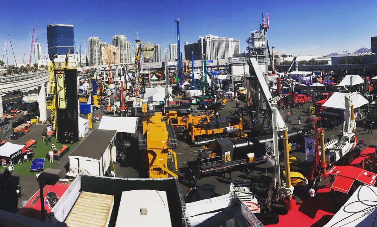 CivilShareNZ's tweet photo. Who could resist a construction expo spanning over 23,000 square metres? Not us! #CivilShare is at #ConExpo2017. Tag us if you're here too! https://t.co/hiHyZXoJdI