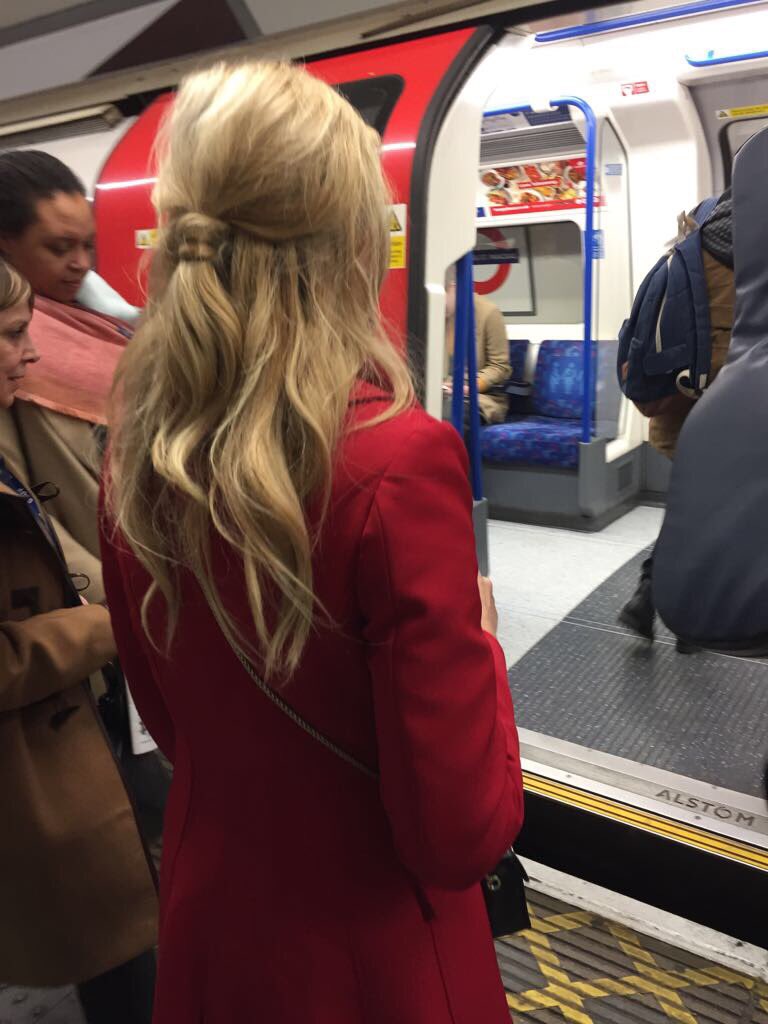 cindyvanderpeet's tweet photo. one day businesstrip to London. #business #export #lookx #londen @LOOkXCosmetics https://t.co/af6J3rVTFs