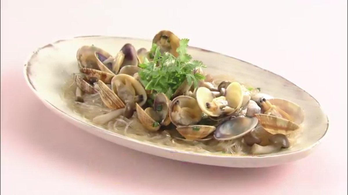 【上沼恵美子のおしゃべりクッキング】
あさりと春雨の蒸し煮のレシピをアップしました。
あさりの酒蒸しを中華風にしたら、いつもとちょっと違った味に！？

recipenote.xyz/archives/97

#レシピ　#料理