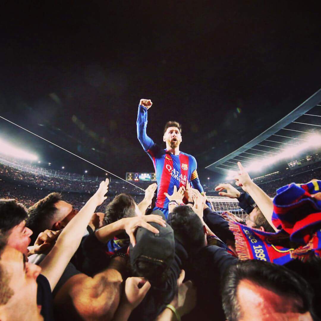 FilipKluzik's tweet photo. King 👑 #FCBPSG #messi #TotsUnitsFemForca #ChampionsLeague https://t.co/uK2KhvoTlH
