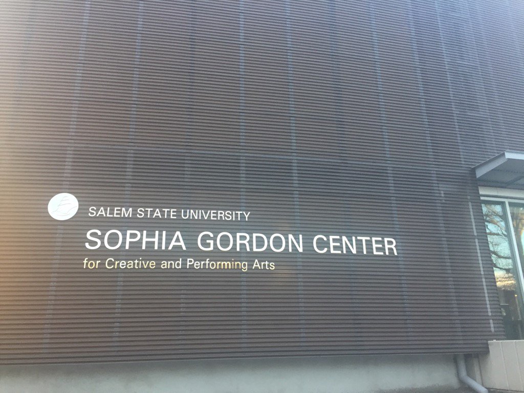 drmpierce's tweet photo. Beautiful sight on my way out of work; Sophia opens soon! https://t.co/SdyLTAPBwq