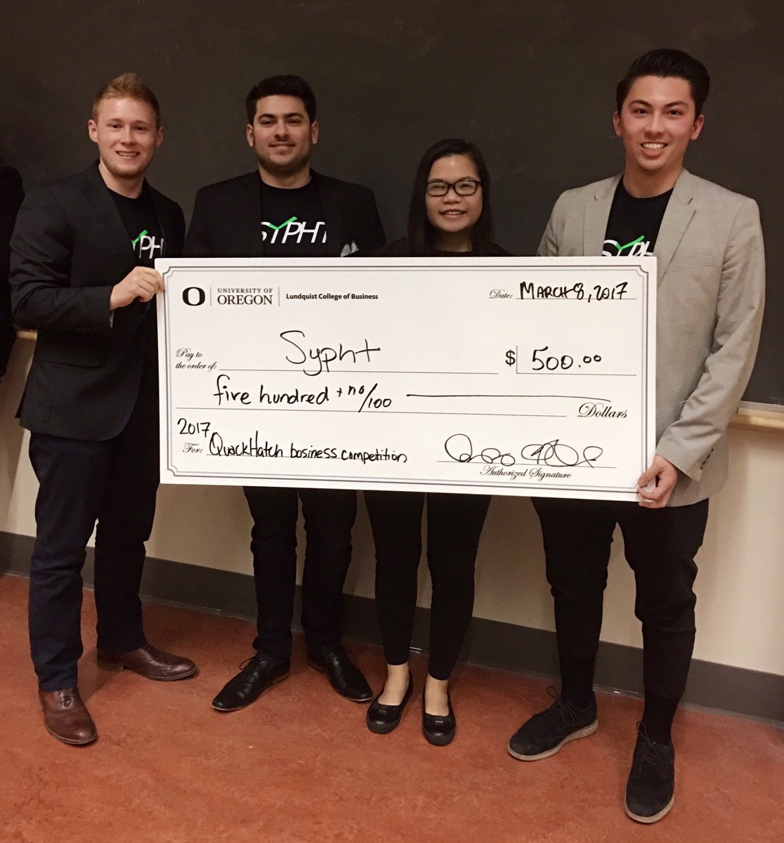 sypht_app's tweet photo. Sypht won the third place in QuackHatch business competition yesterday! Thanks @UOregonLCE  for the great event! https://t.co/1iA01yQHkN