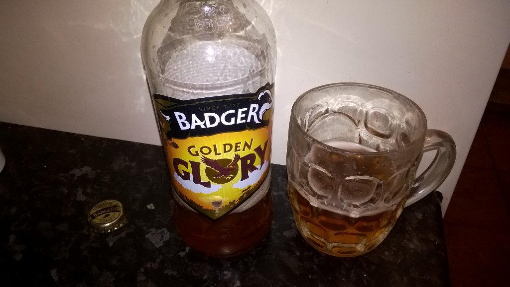 chris4cricket's tweet photo. Good evening coaching the under13's for. @GreatMeltonCC . Now enjoying one of these. https://t.co/G2nVhA9qv1