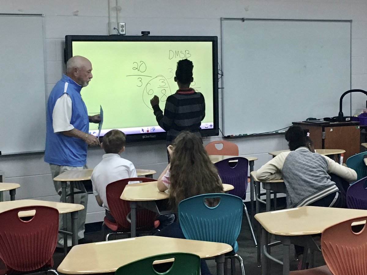 BibbSchools's tweet photo. Jim Davis enjoyed his time as #PrincipalforaDay at Carter Elementary so much that he now tutors Carter 4th-graders in math once a week. #VIP https://t.co/ahNCV8G6Qd