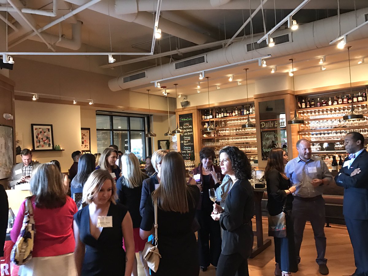 CBJEvents's tweet photo. Cheers to our 2017 Women in Business honorees! @CorkbuzzCLT @Pfeiffer1885 @DeltaDentalNC #cbjlive https://t.co/09EbTE87UE