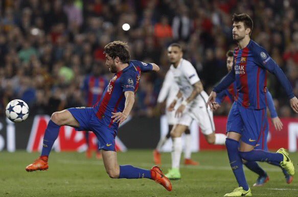 fahad_laporta's tweet photo. أتظن أنك عندمآ أحرقتني
ورقصت كالشيطآن فوق رفآتي
أنك قد طمست هويتي
ومحوت تاريخي و معتقداتي
عبثاً تحاول لا فناء لـثأر 
انا كالقيامة ذات يوم ات https://t.co/w49XRg1PzR