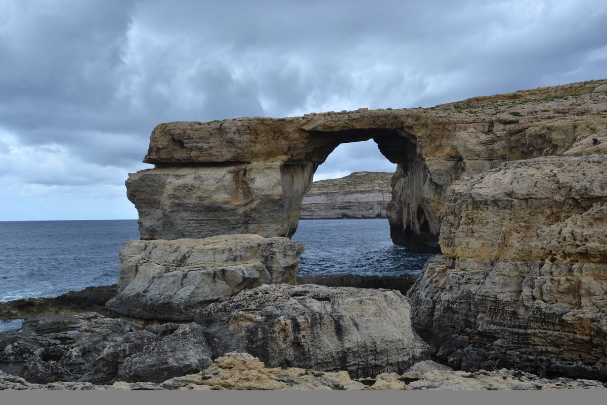 GiorCost's tweet photo. Meraviglia indimenticabile @AndareaMalta #CiaoAzureWindow https://t.co/C2LiQguX0n